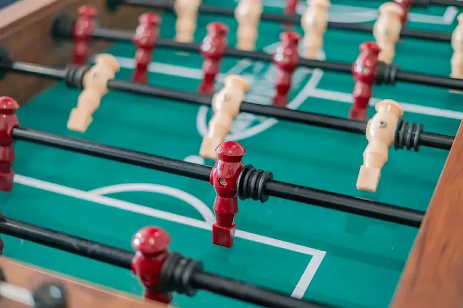 Cozy Family Retreat Game Room Backyard in Hacienda