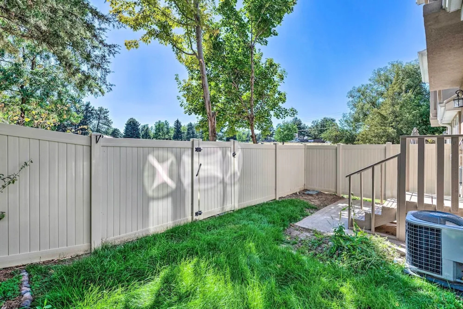 Cottonwood Heights Escape: Near Hiking & Skiing