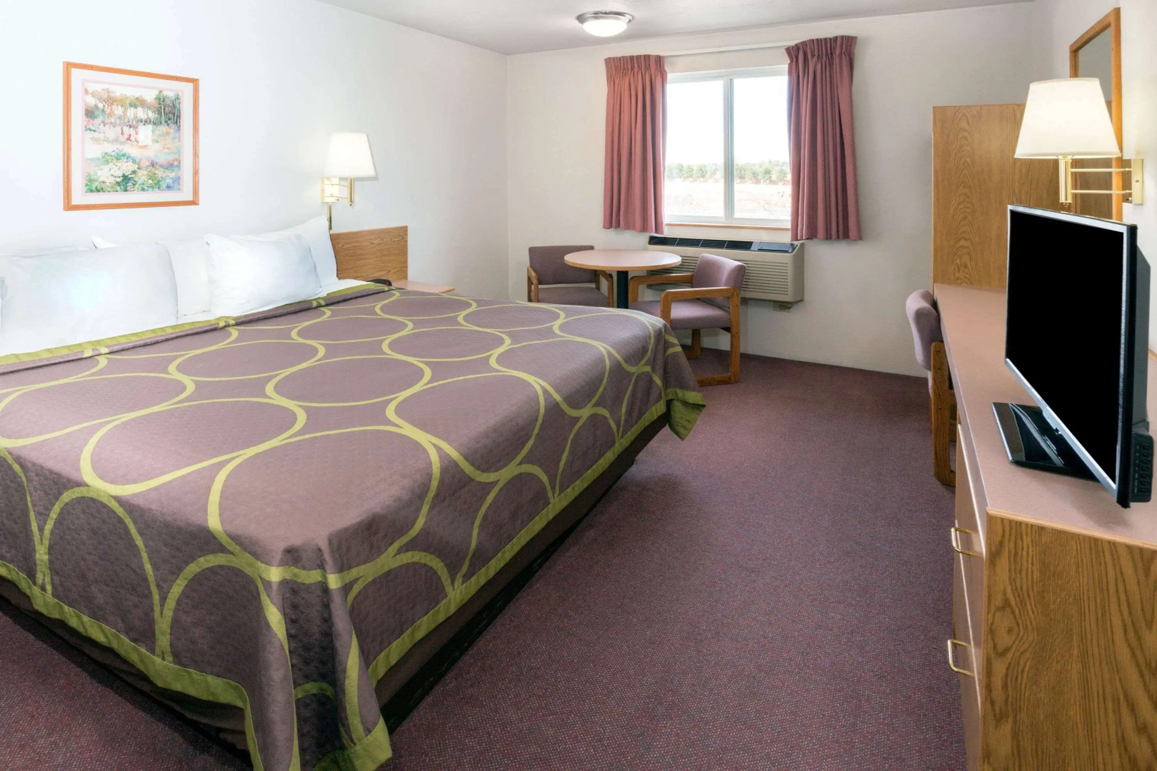 Super 8 by Wyndham Redmond