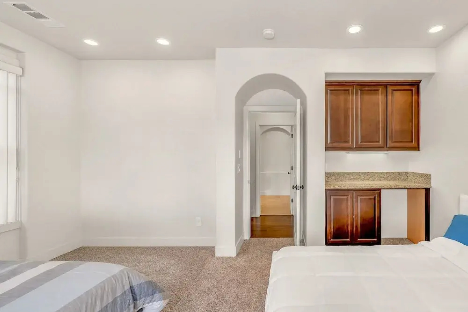 Green Hill Estate - Quiet Retreat