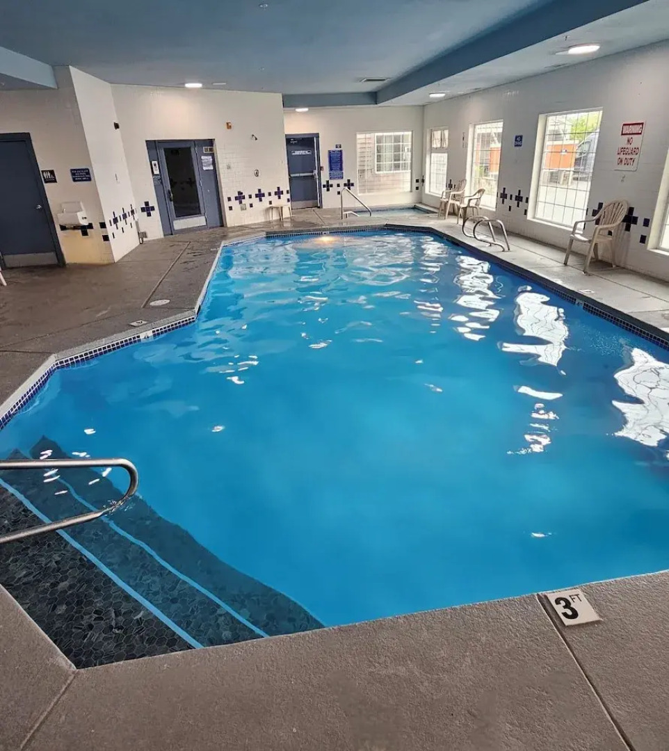 Lighthouse Suites Inn