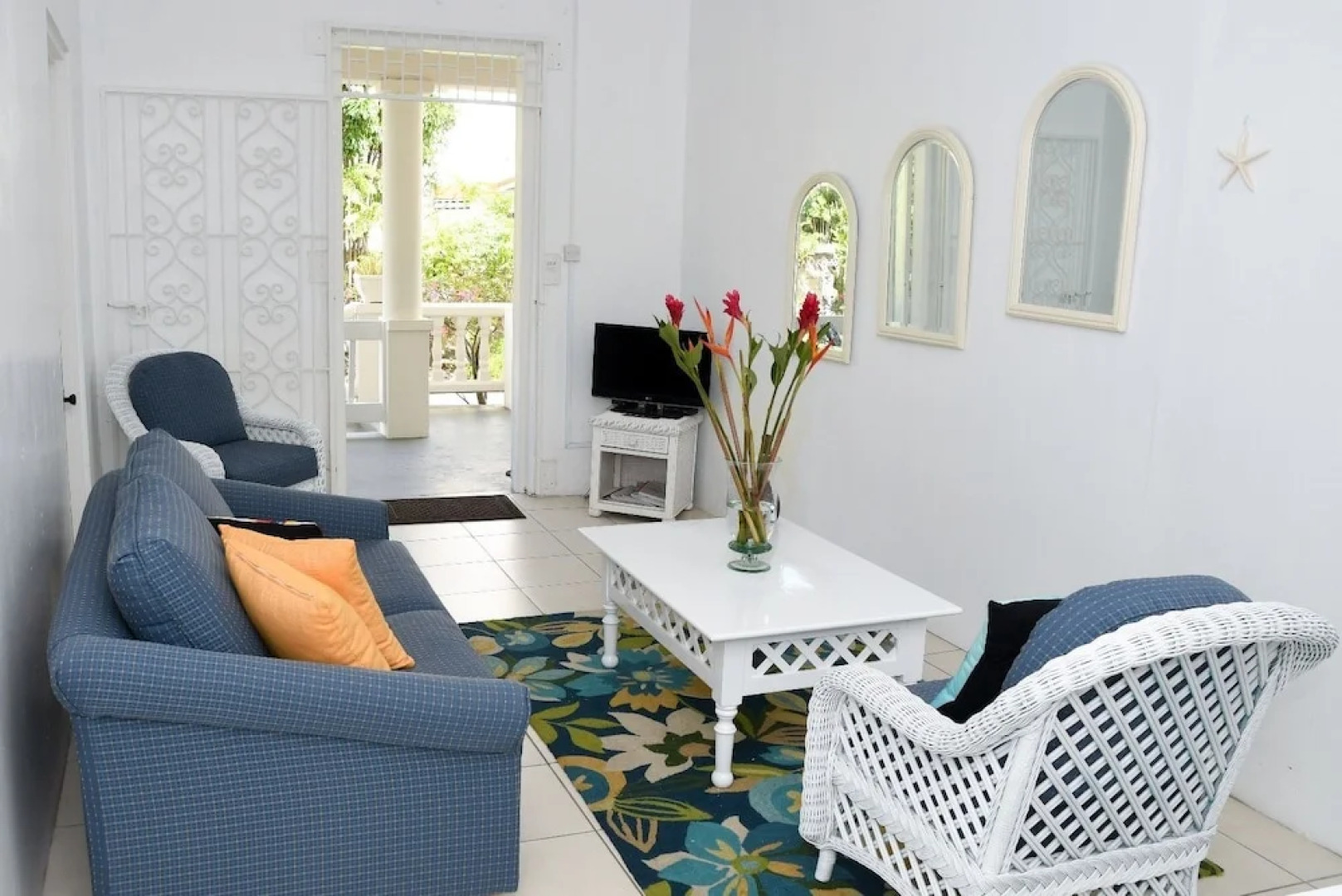 Chadville Beach Apartment