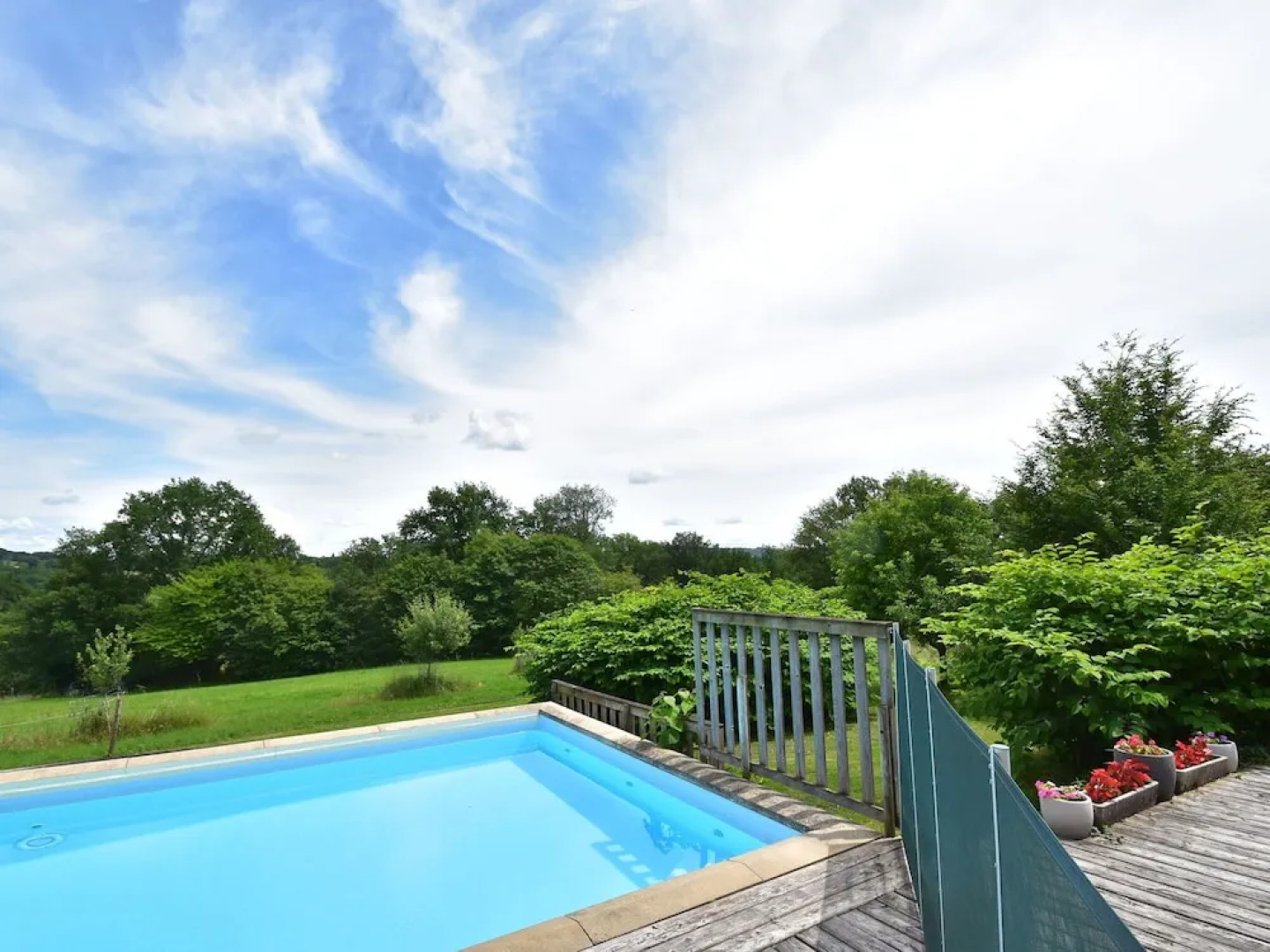 Holiday Home With Very Beautiful View of Marquay , Close to the Caves