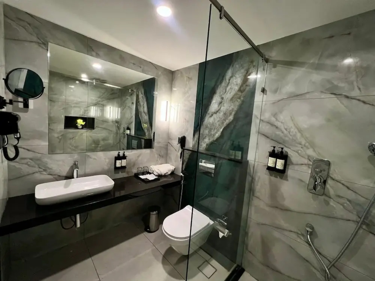 The Hans Hotel - Hubli