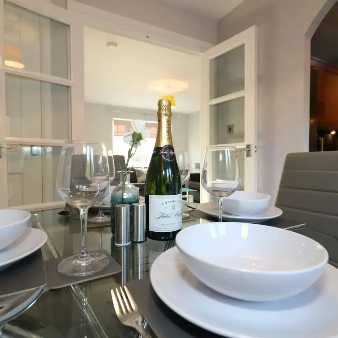 Chapelhall House - Airdrie