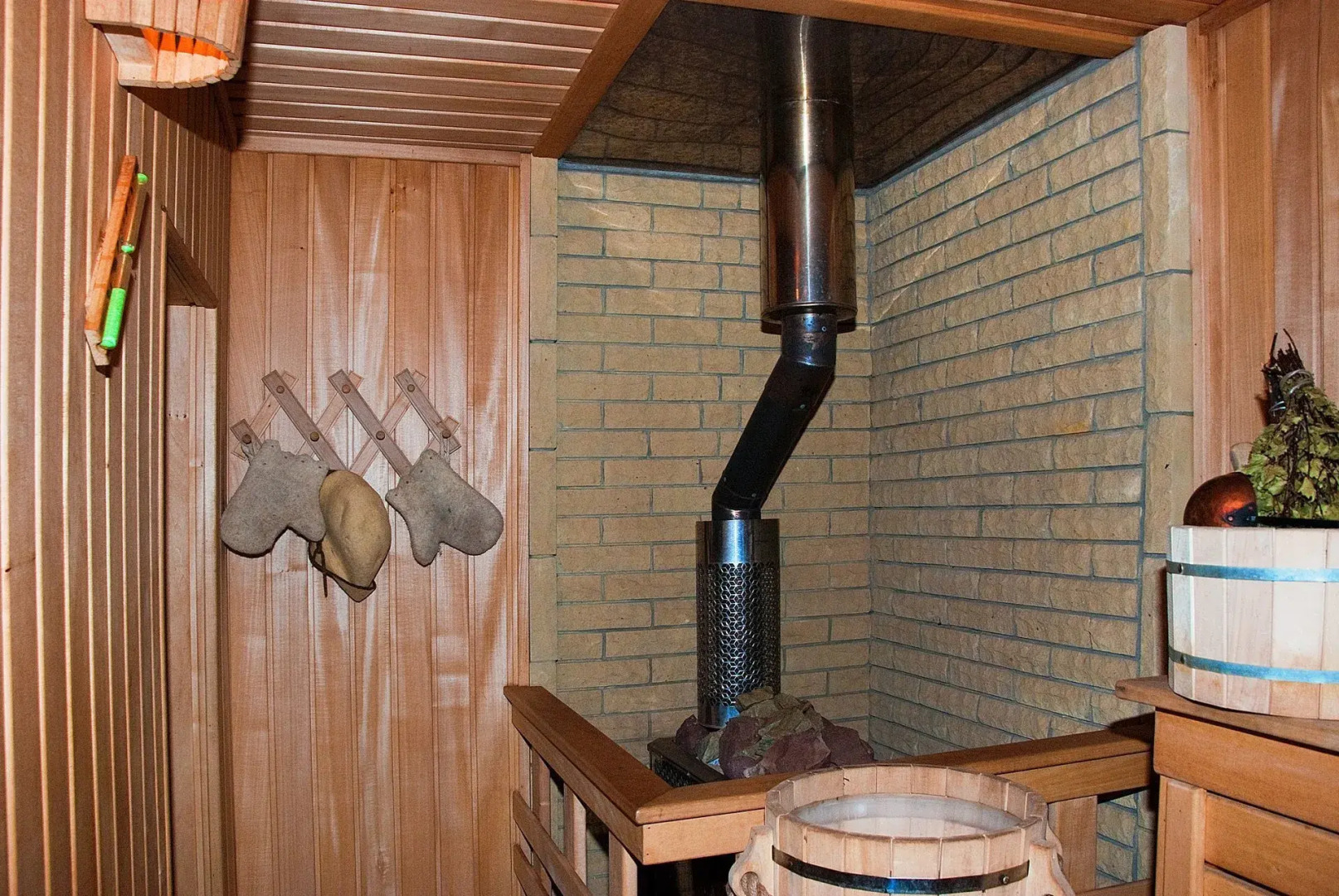 Красная скала