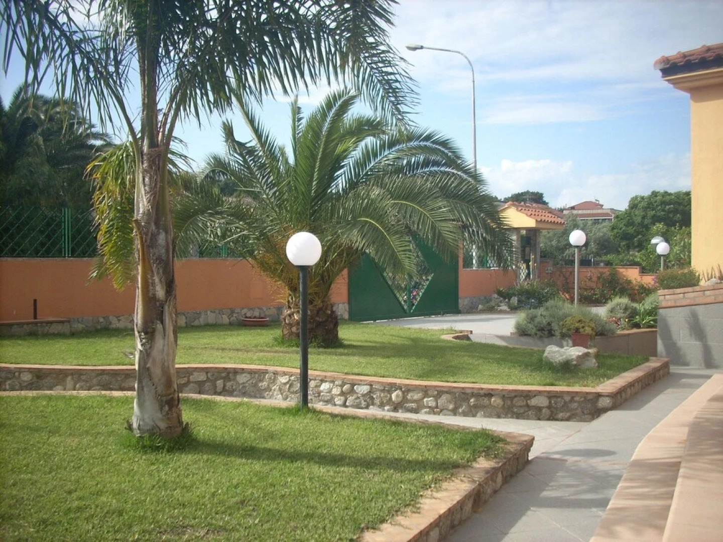 Villa Hermosa B And B