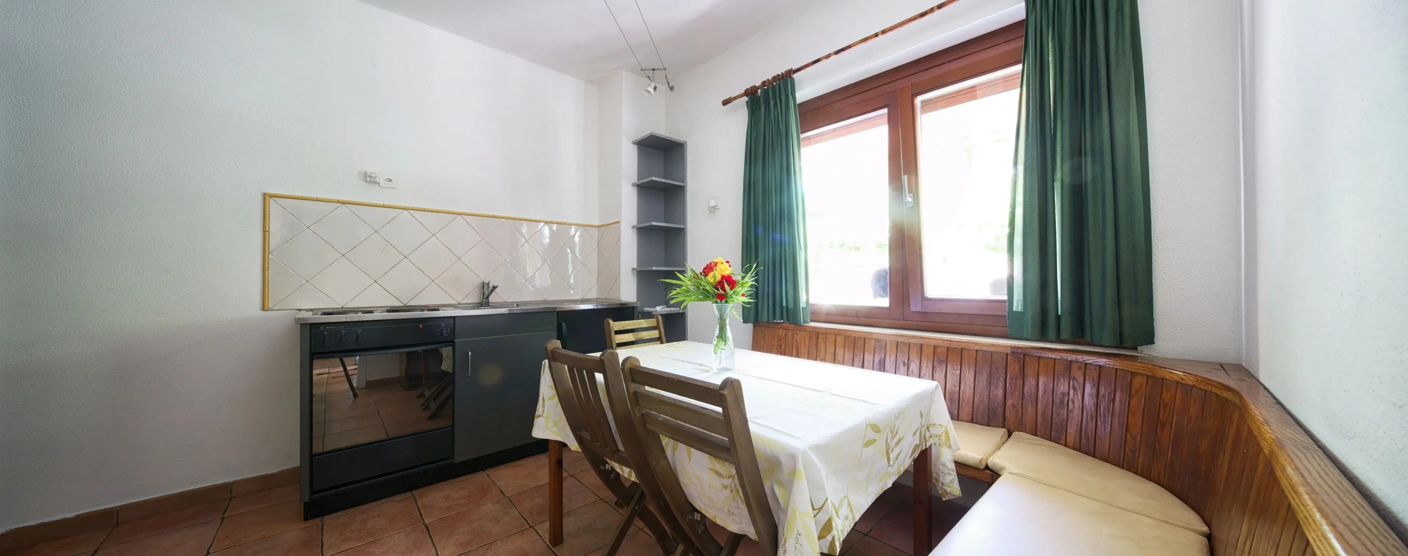 Bamboohouse Motel Riazzino