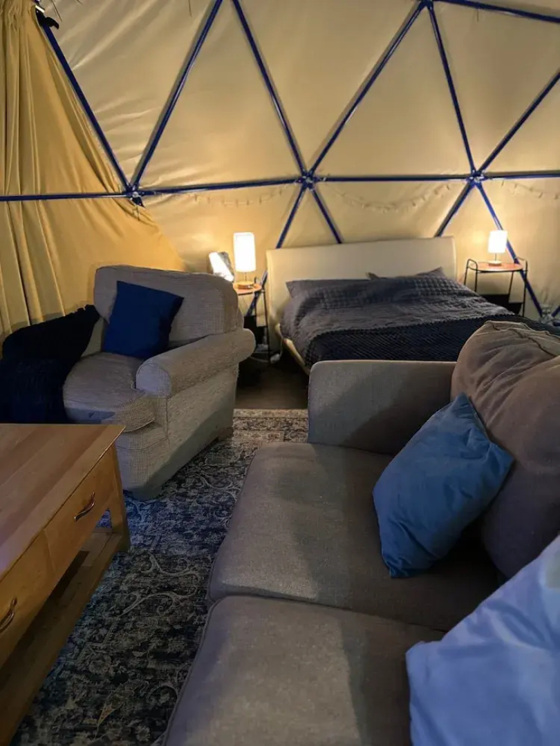 Glamping Pod - Sleeps 4 - Pets - Parking