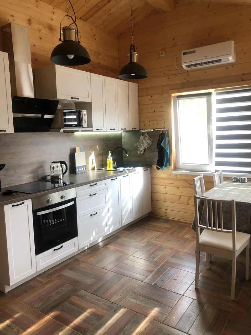 Домик у леса