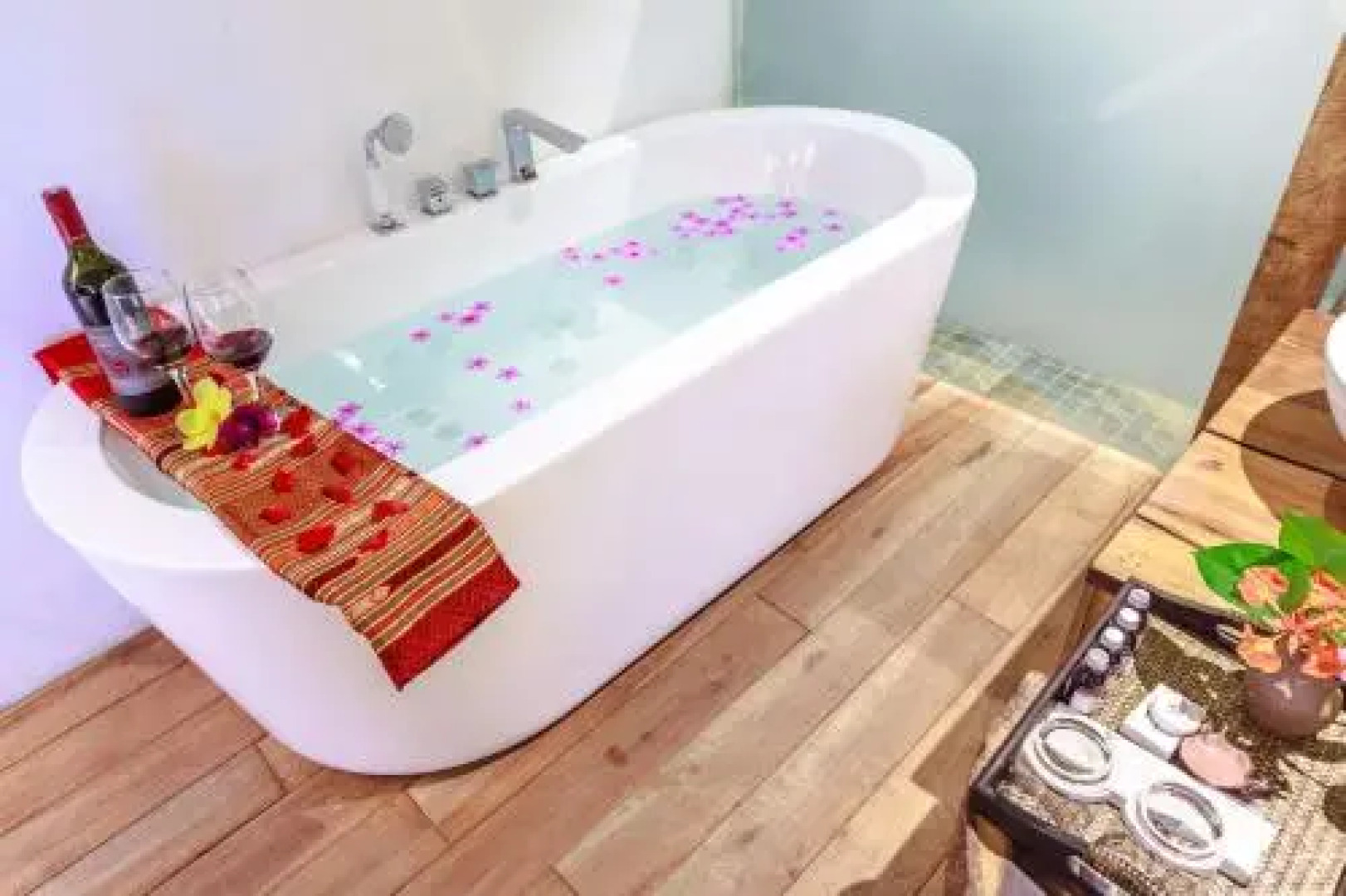 James Joyce Coffetel Xishuangbanna Manjinglan Ancient City