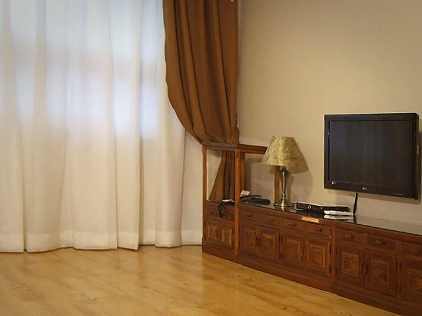 Jecheon Tourist Hotel