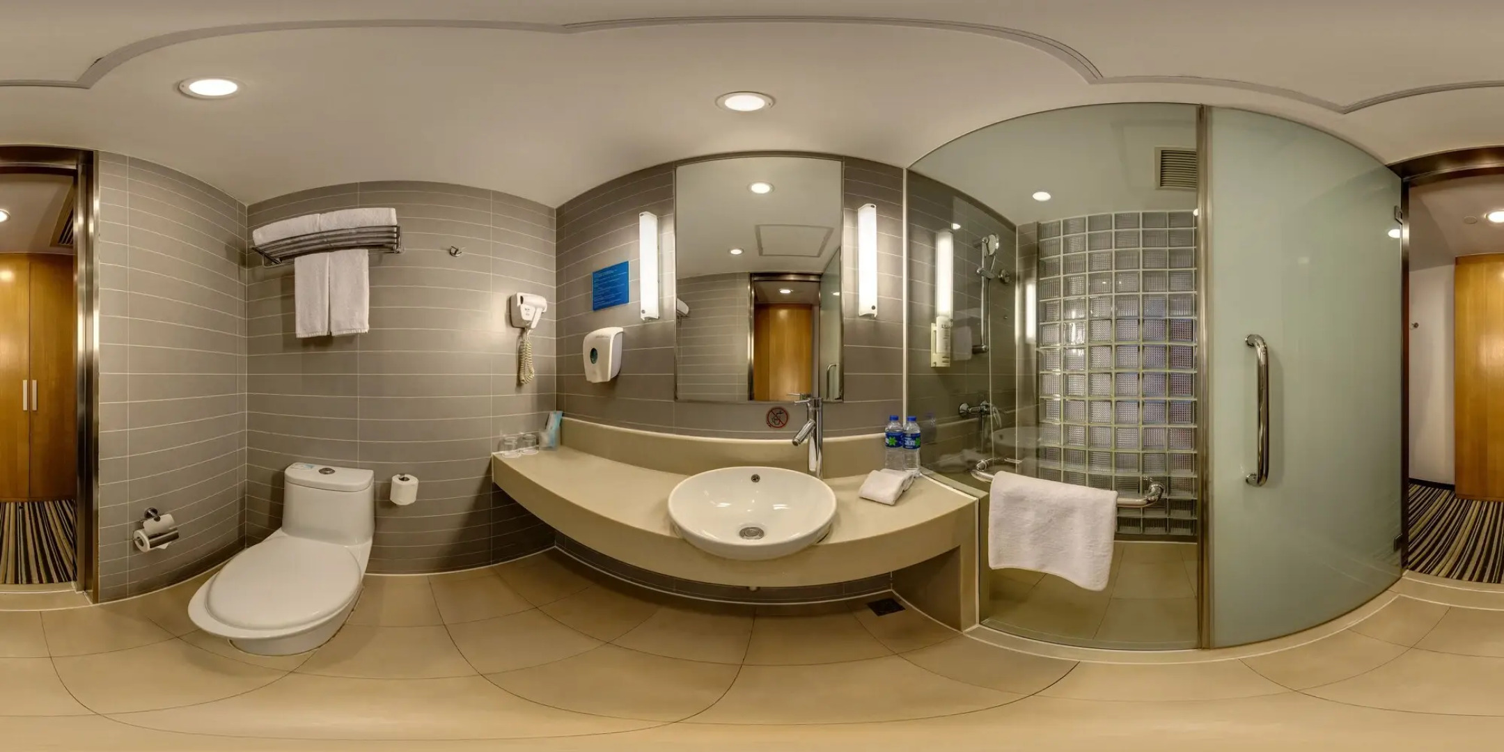 Holiday Inn Express Shanghai Jinqiao Central by IHG