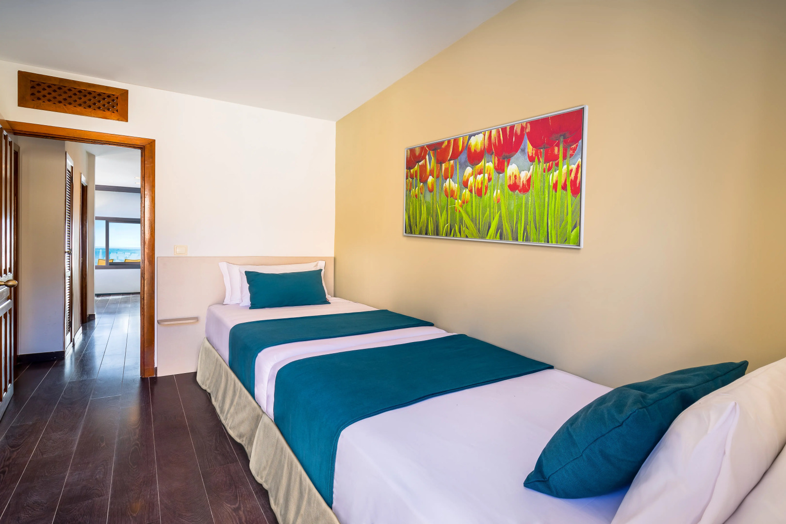 Occidental Pueblo Acantilado