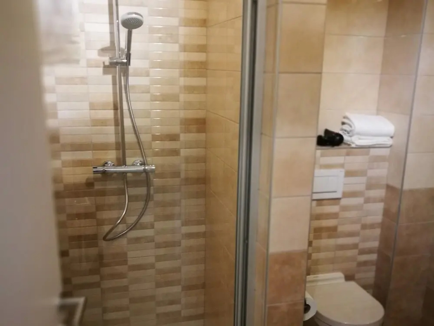 Mandarina Hotel STRASSEN