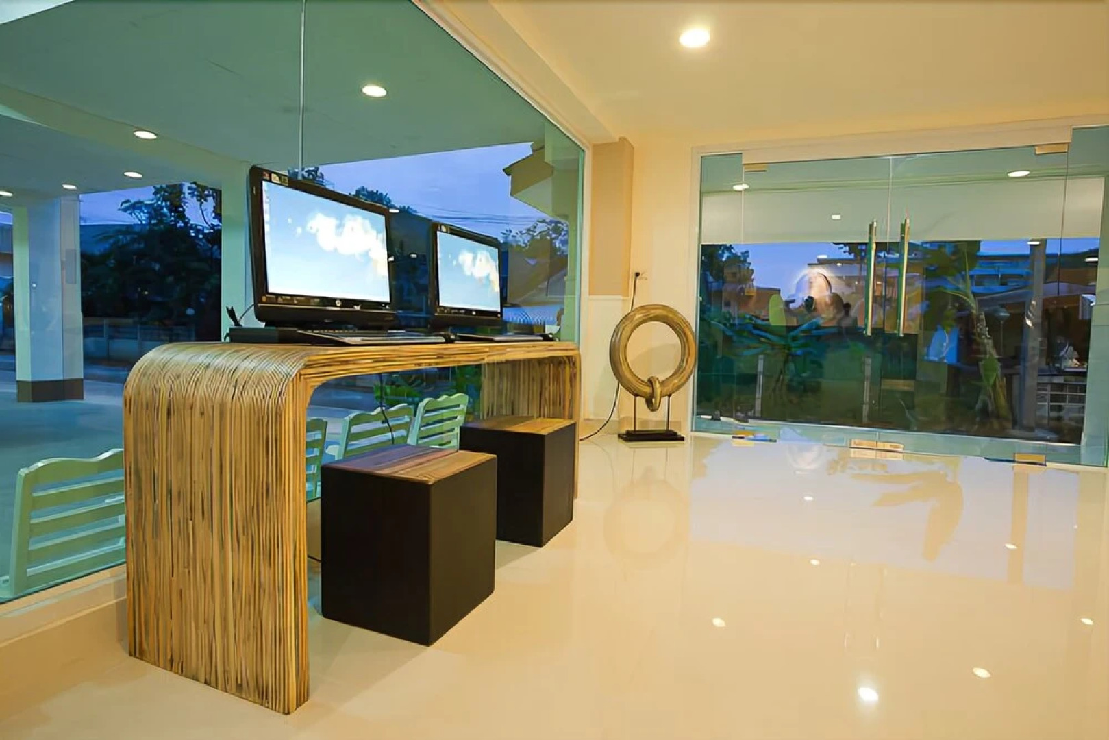 Muanmanee Boutique Hotel