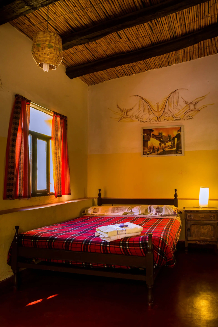 Waira Hostel-Camping