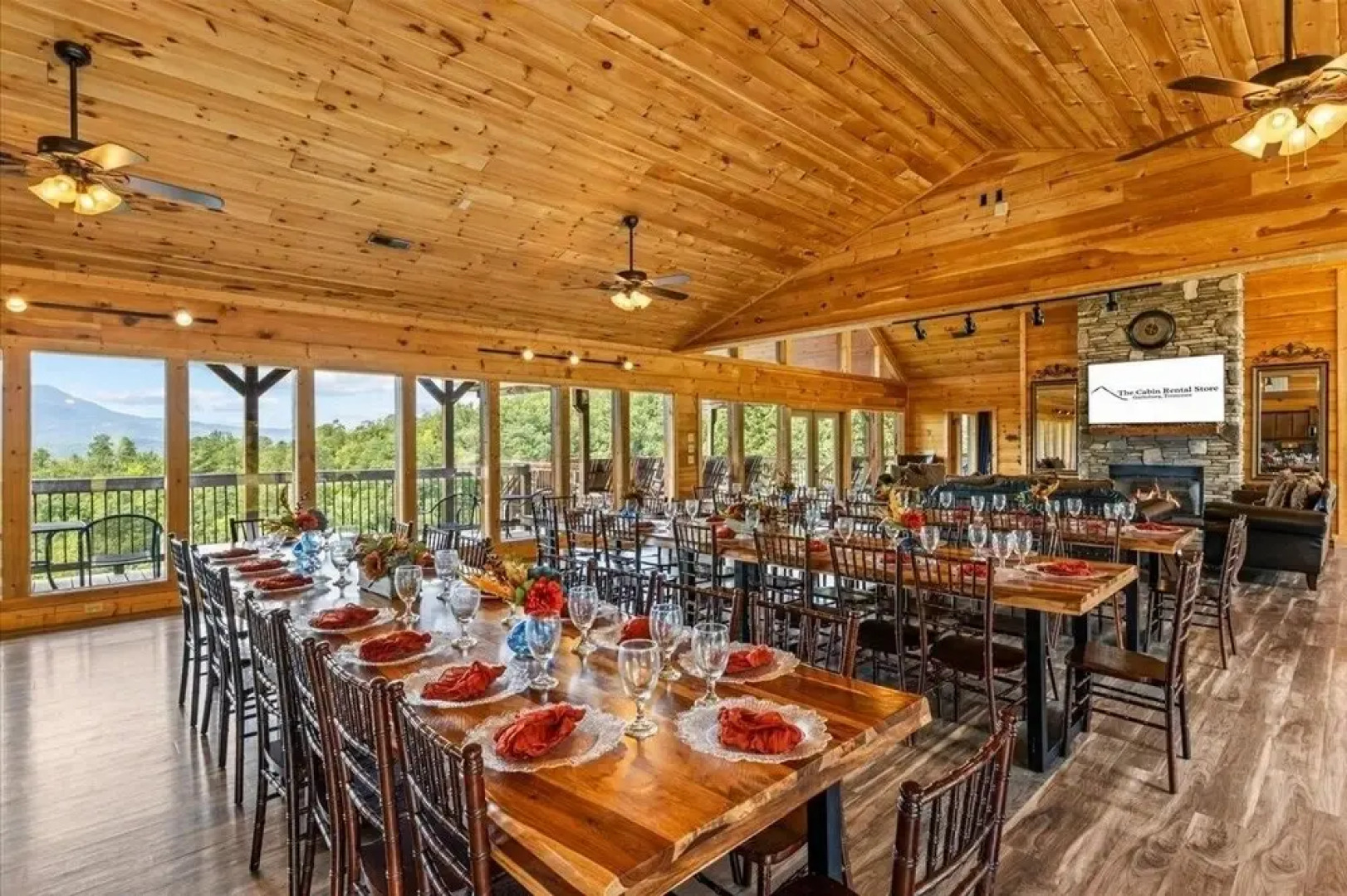 Gatlinburg Mansion 14 Bedroom Cabin by RedAwning