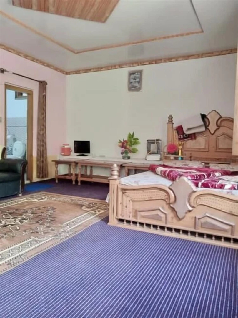 Paradise Lodge Keran