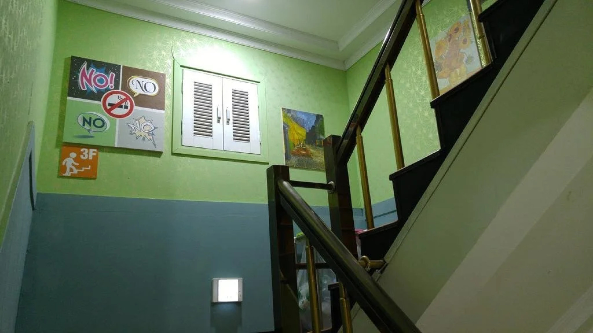 Hurrah in Seaside 344726 by RedAwning