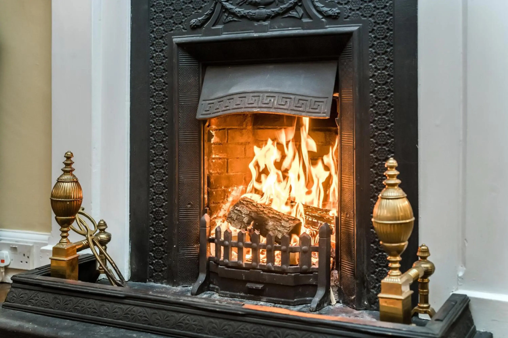 The Old Manse, Loch Ness (highland-escape)