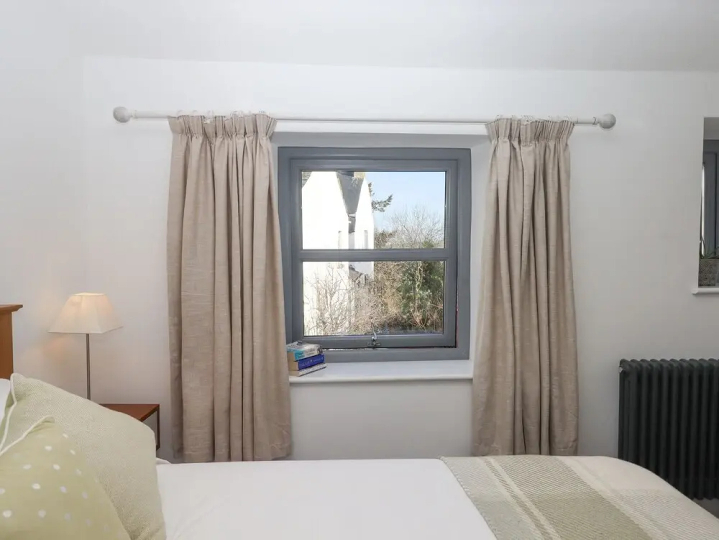 The Cottage on The Square