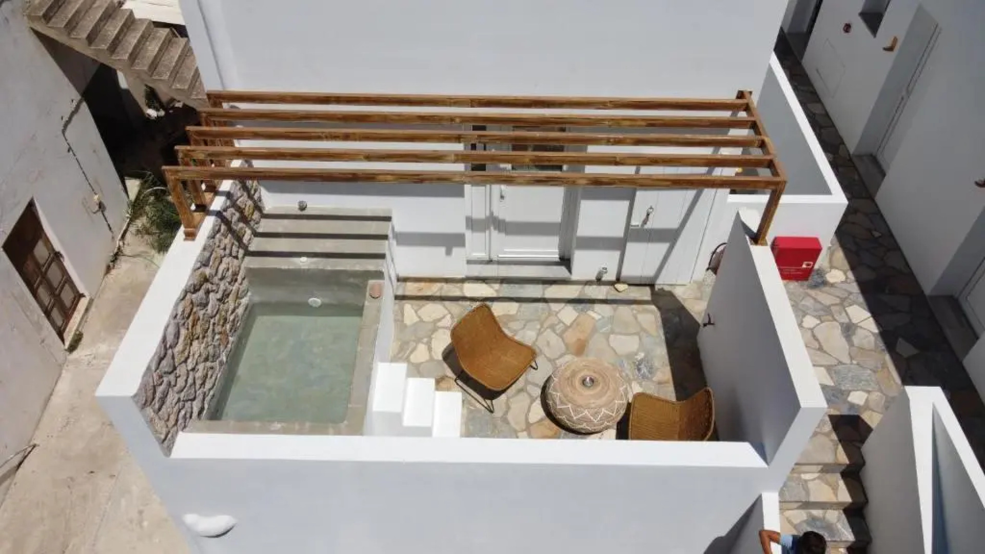 Aellia Hotel & Suites