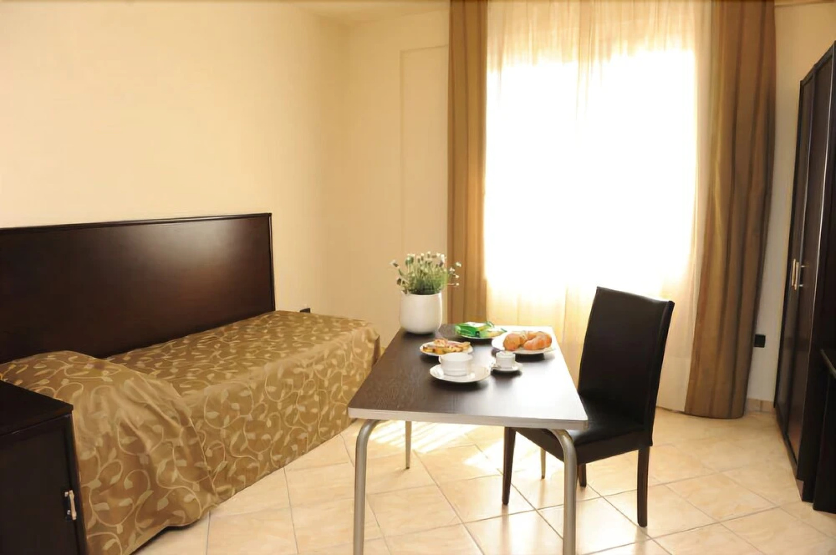 Myres Hotel Residence