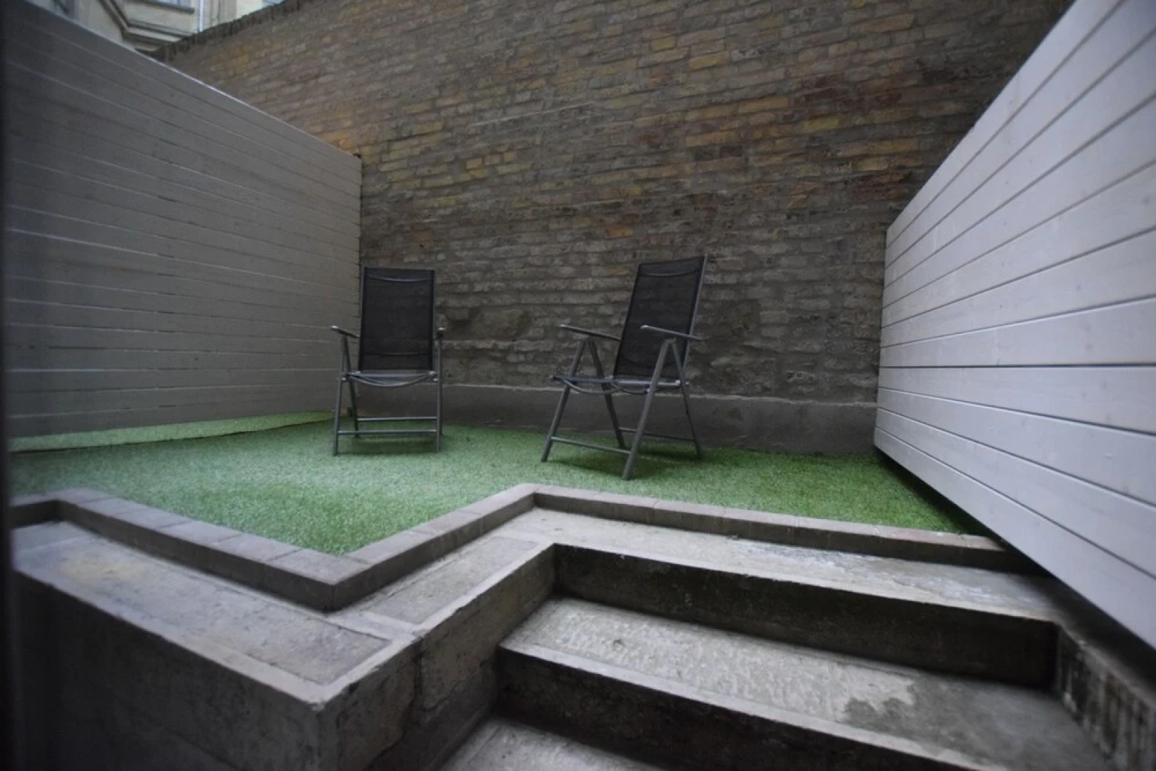 Hi5 Apartments - Parliament