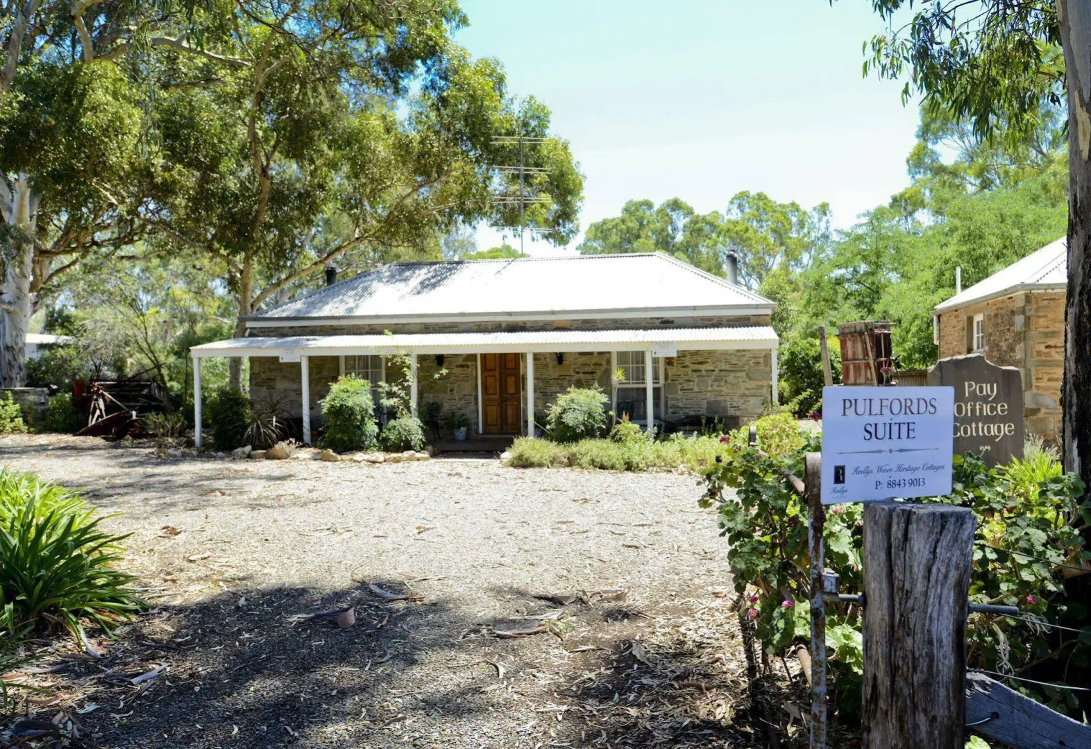 Reillys Wines Heritage Cottages