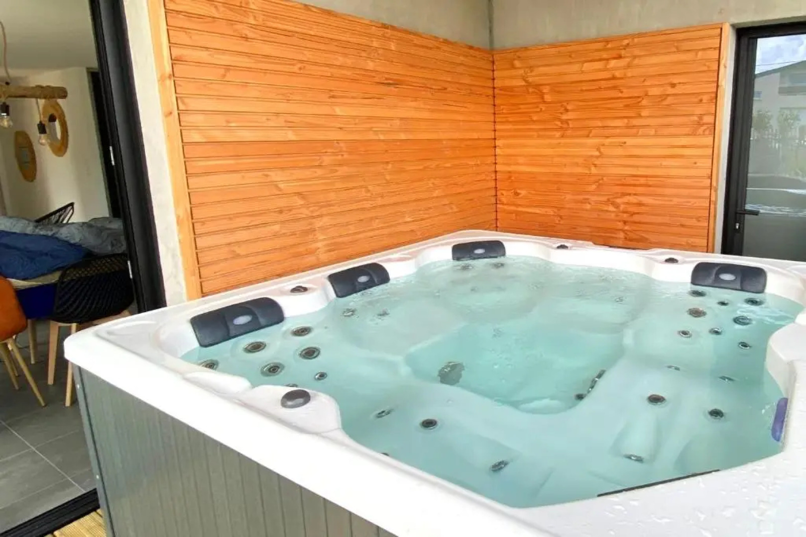 carantec 4 stars house with private jacuzzi and garden for 6 persons
