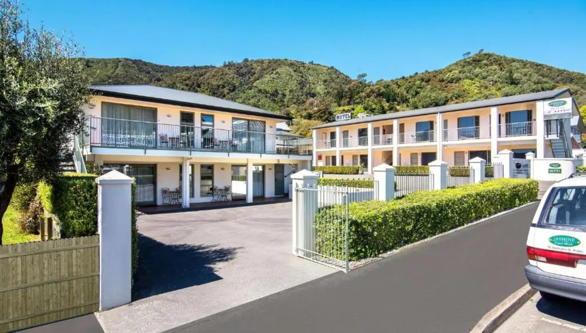 Jasmine Court Motel