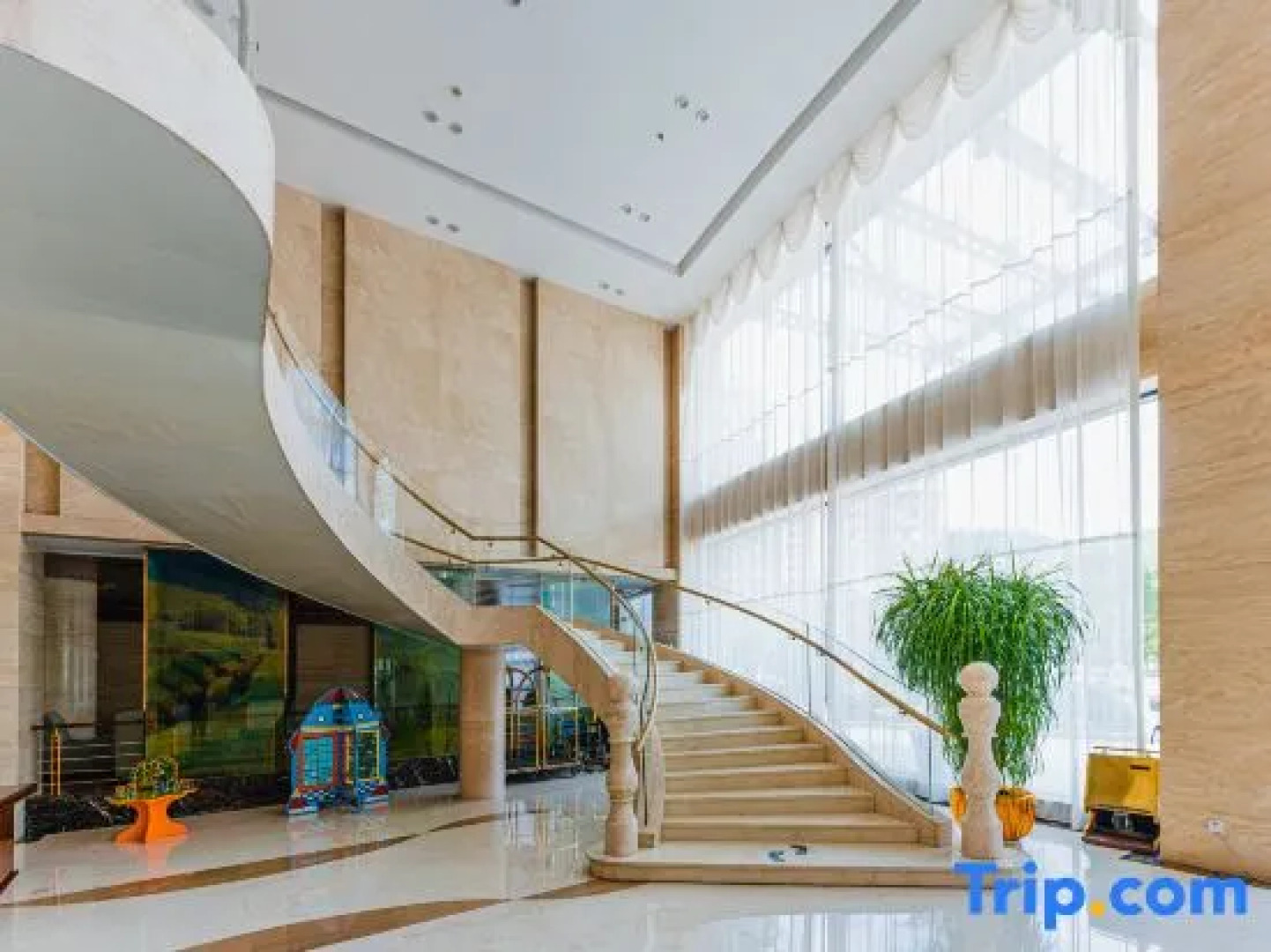 Yunhe Huangcheng International Hotel