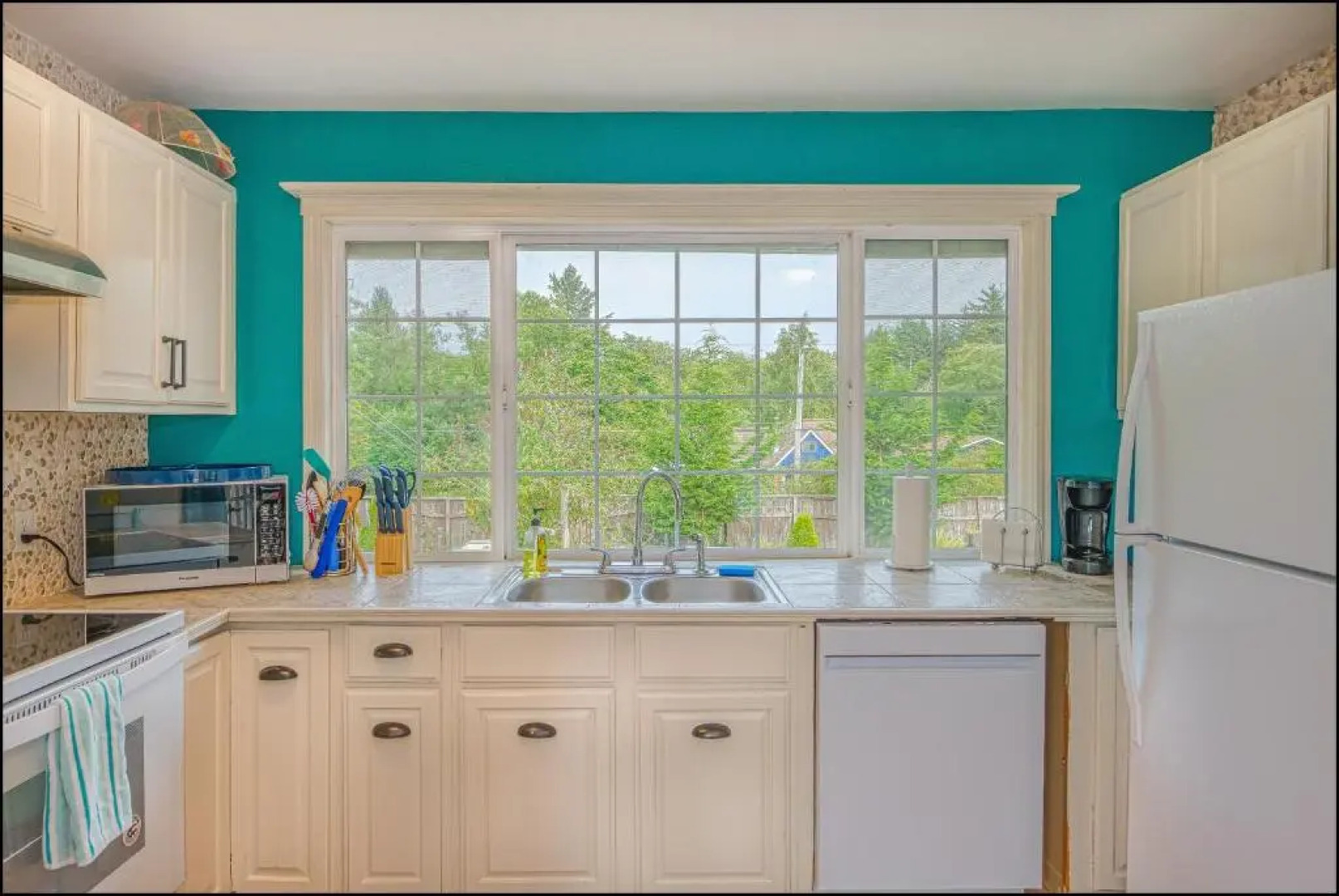 Captain Mike's Snug Harbor