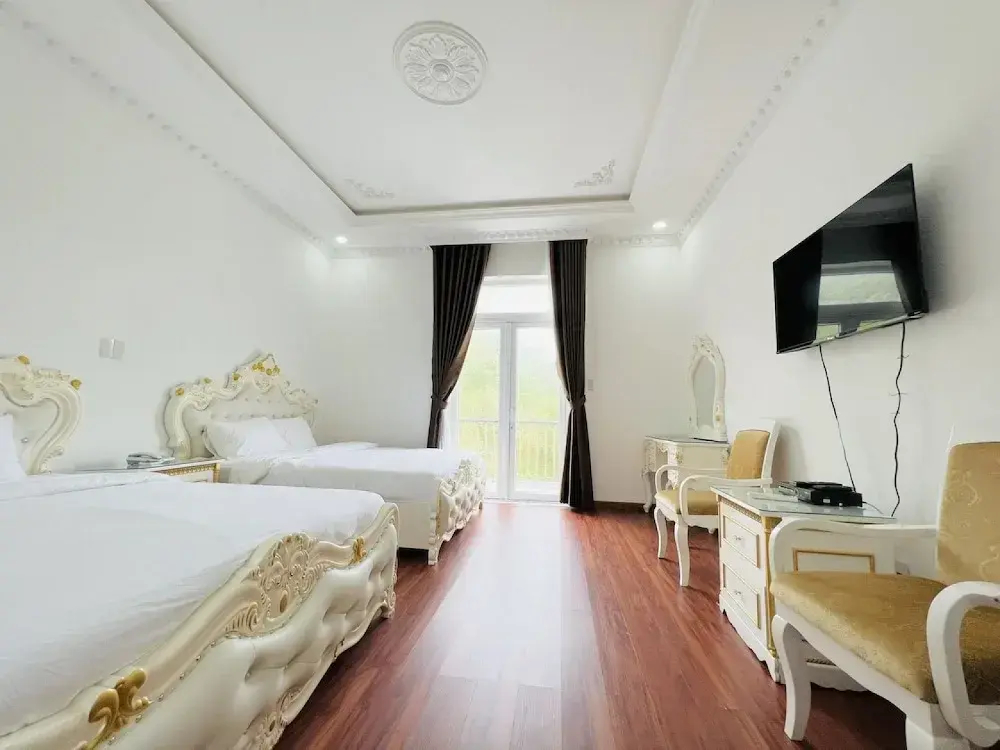 Nam Du Palace