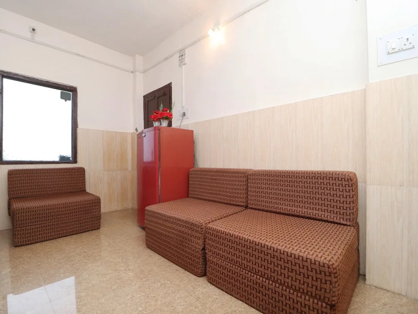 OYO Home 18565 Restful Stay