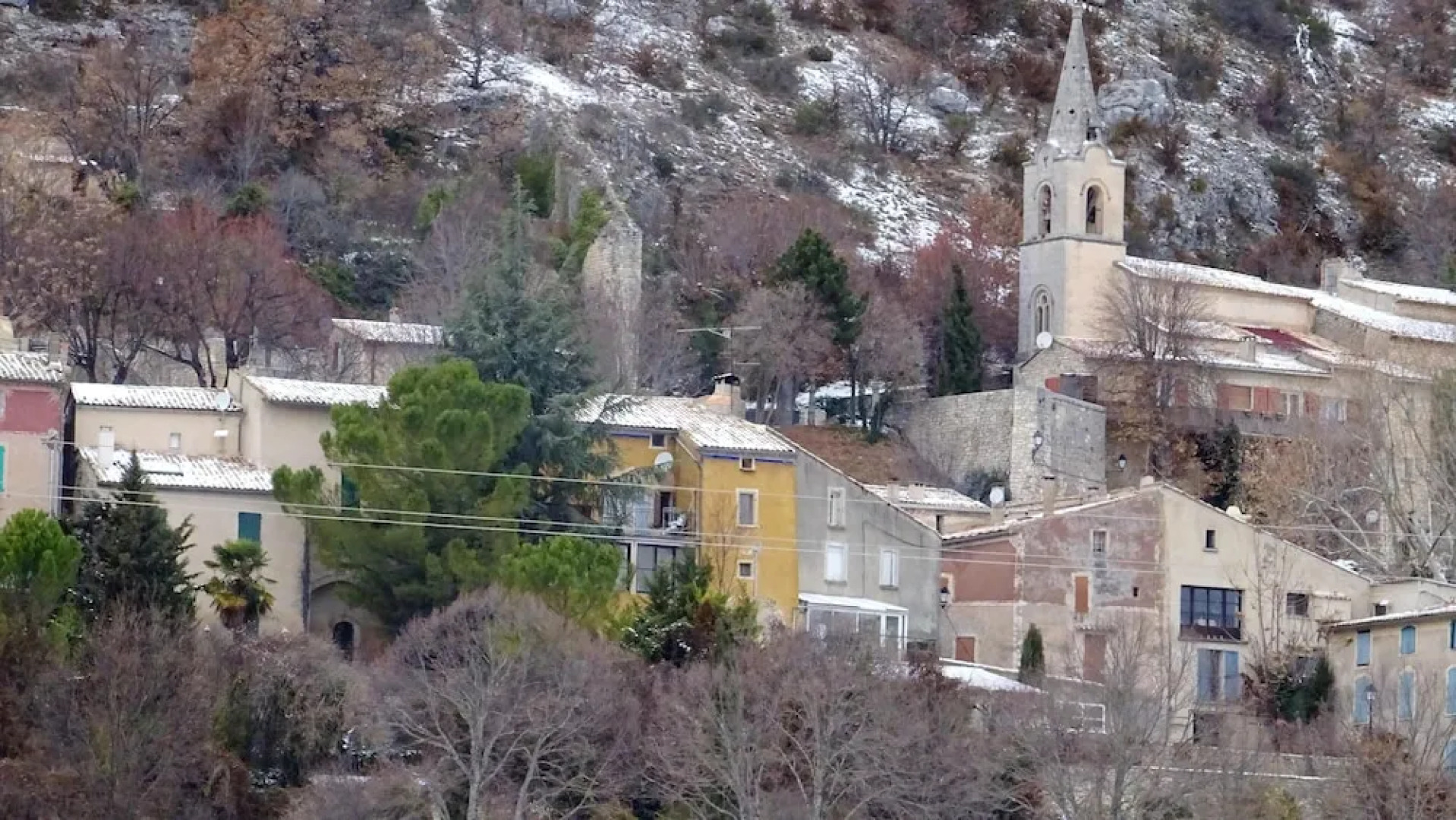 House With 2 Bedrooms in Monieux, With Wonderful Mountain View and Fur