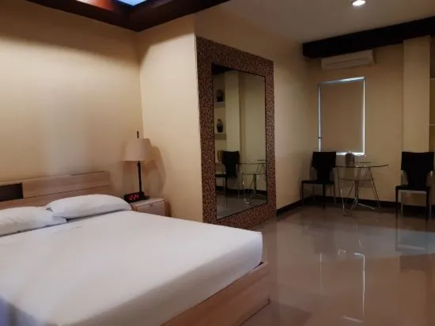 OYO 593 Plumeria Hotel