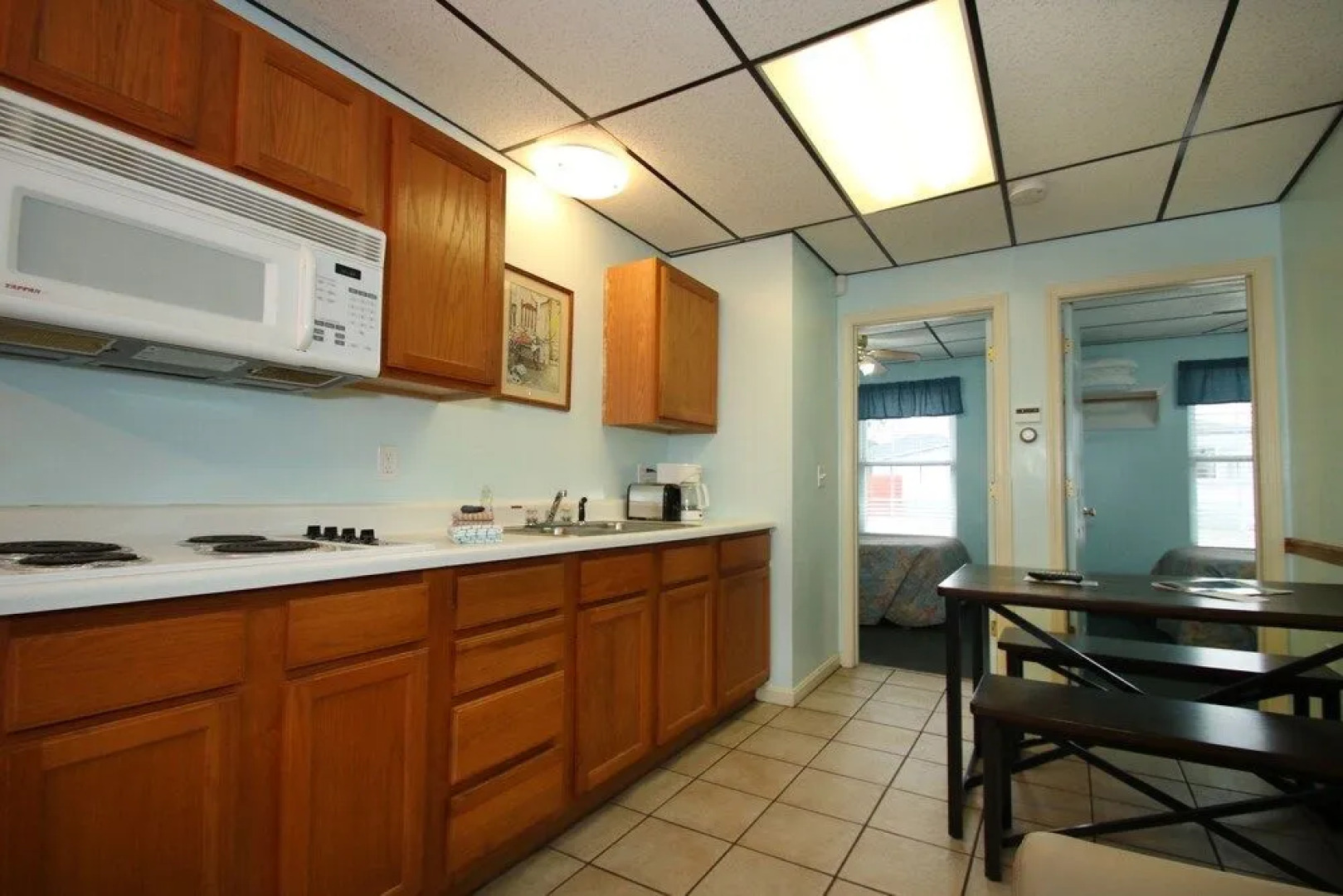 Biarritz Motel & Suites