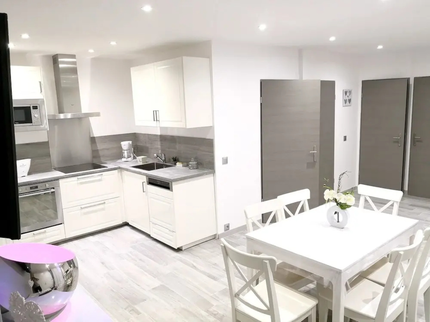 House With 2 Bedrooms in La Ciotat, With Enclosed Garden and Wifi - 2