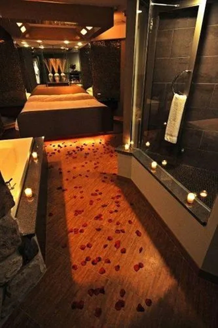 The Champagne Lodge & Luxury Suites