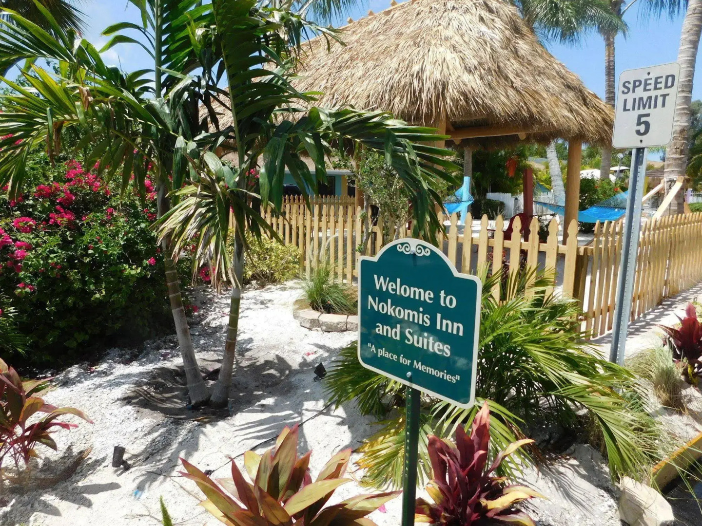 Nokomis Inn and Suites