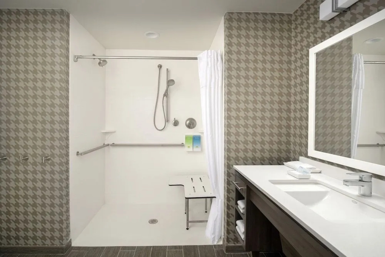 Home2 Suites by Hilton Miami Doral West Airport