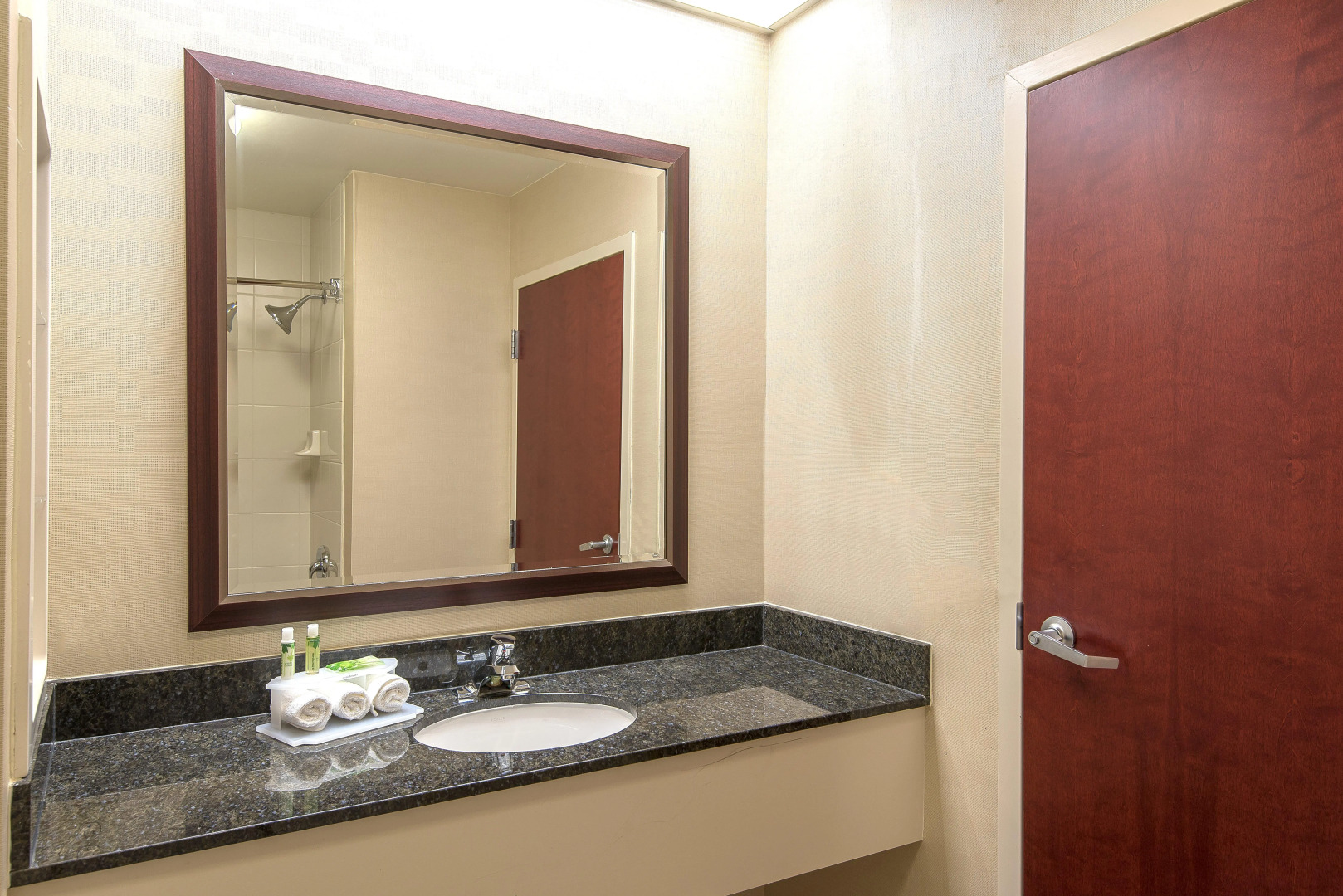 Holiday Inn Express & Suites Philadelphia - Mt. Laurel by IHG