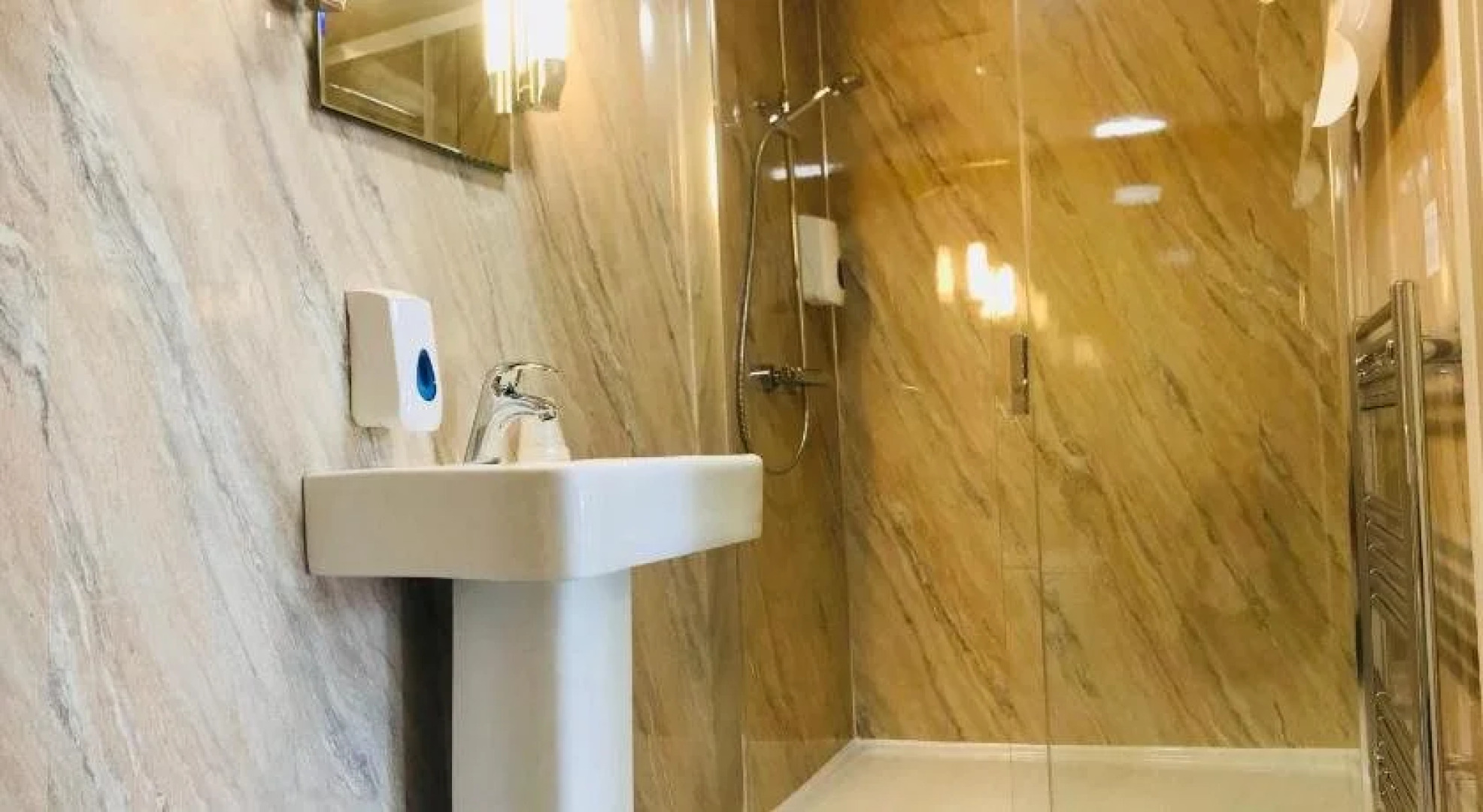 The Anchor Hotel  Bars