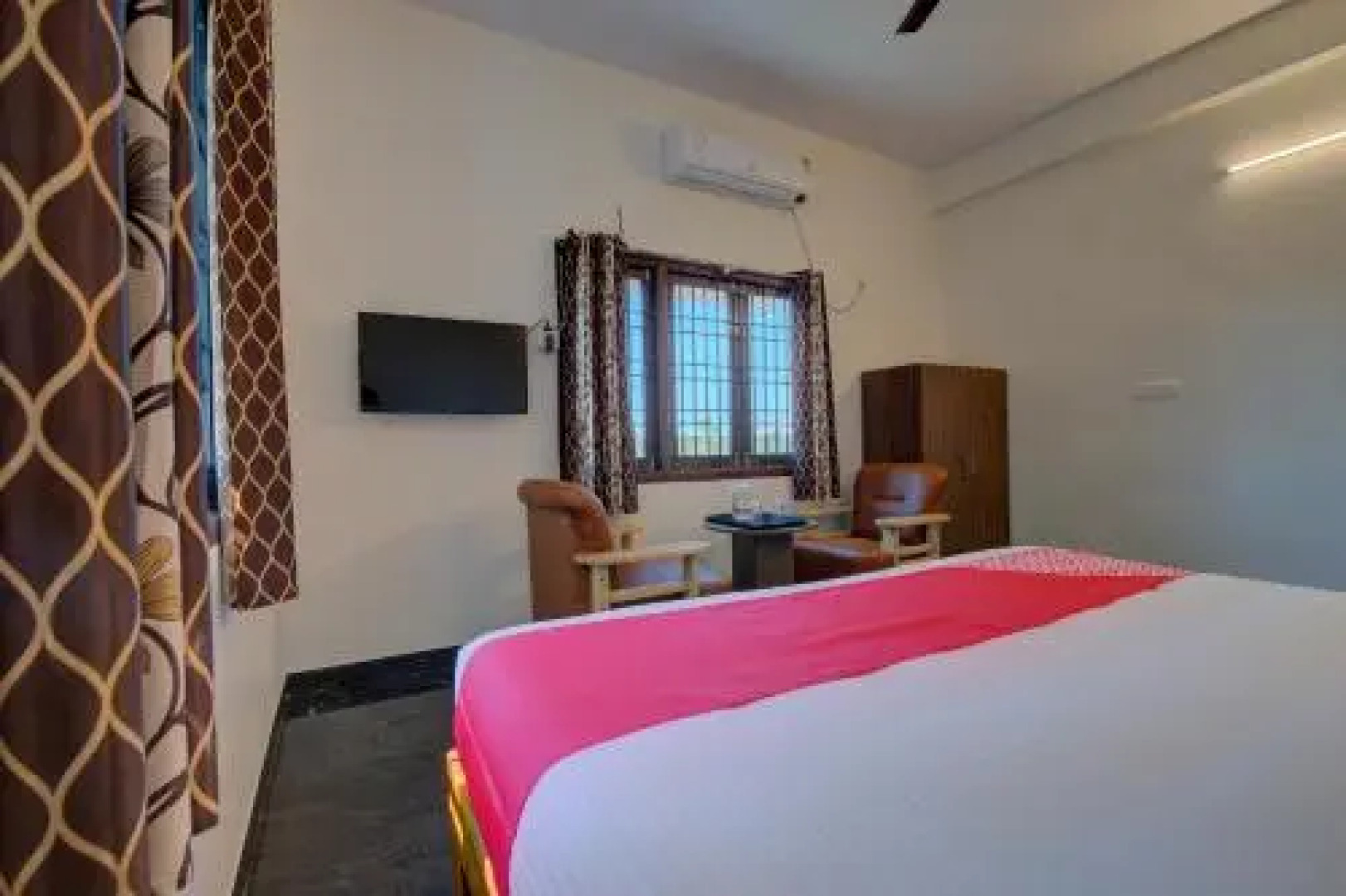 OYO 28729 Coco Retreat