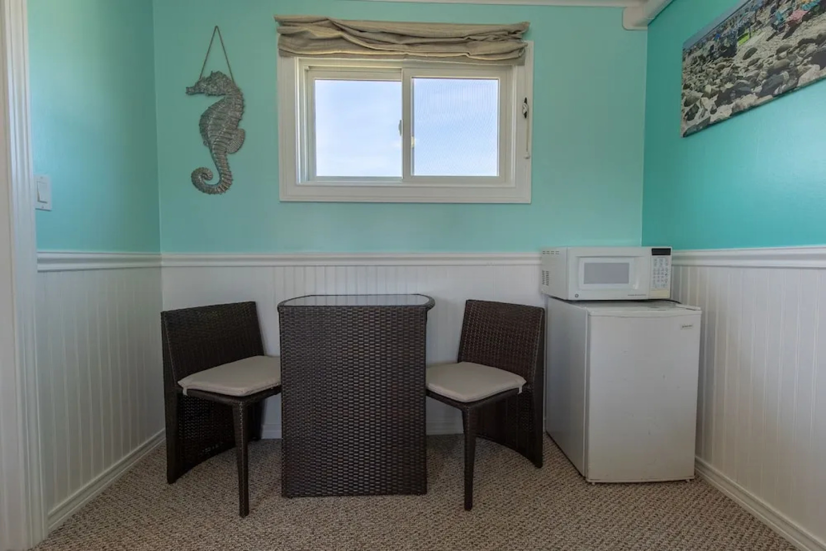 Footbridge Beach Motel