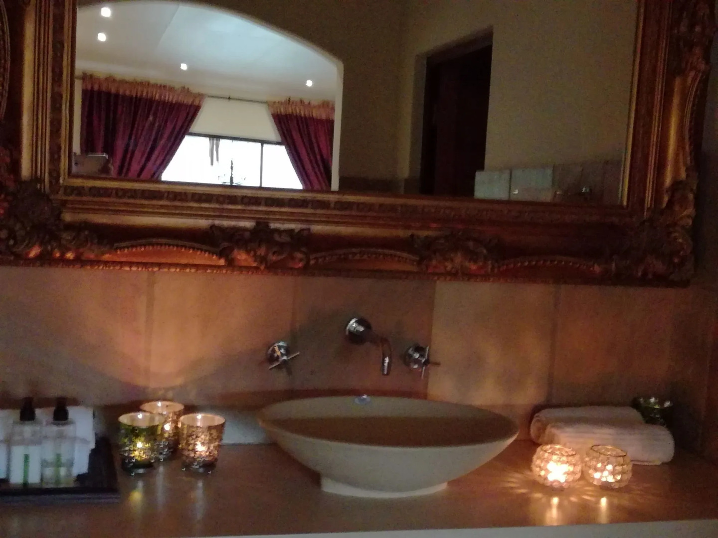 Shangri-La Manor - Adults Only