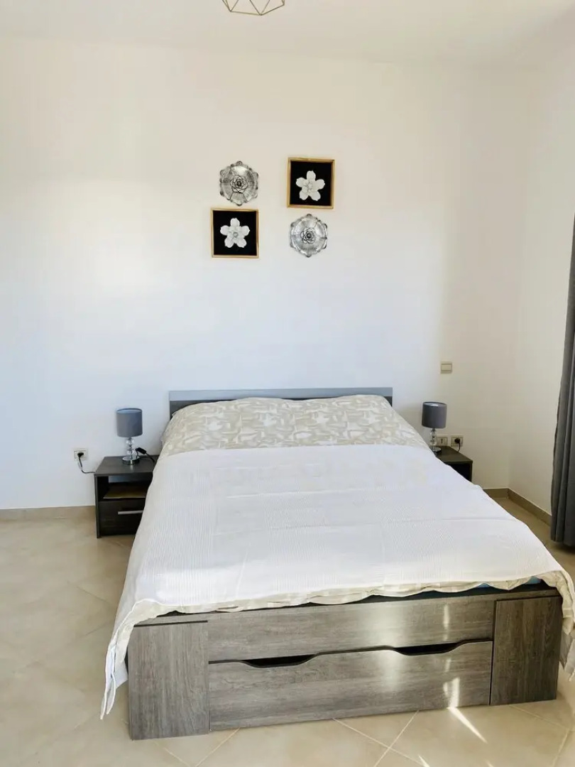 Luxury Apartment on the Marina