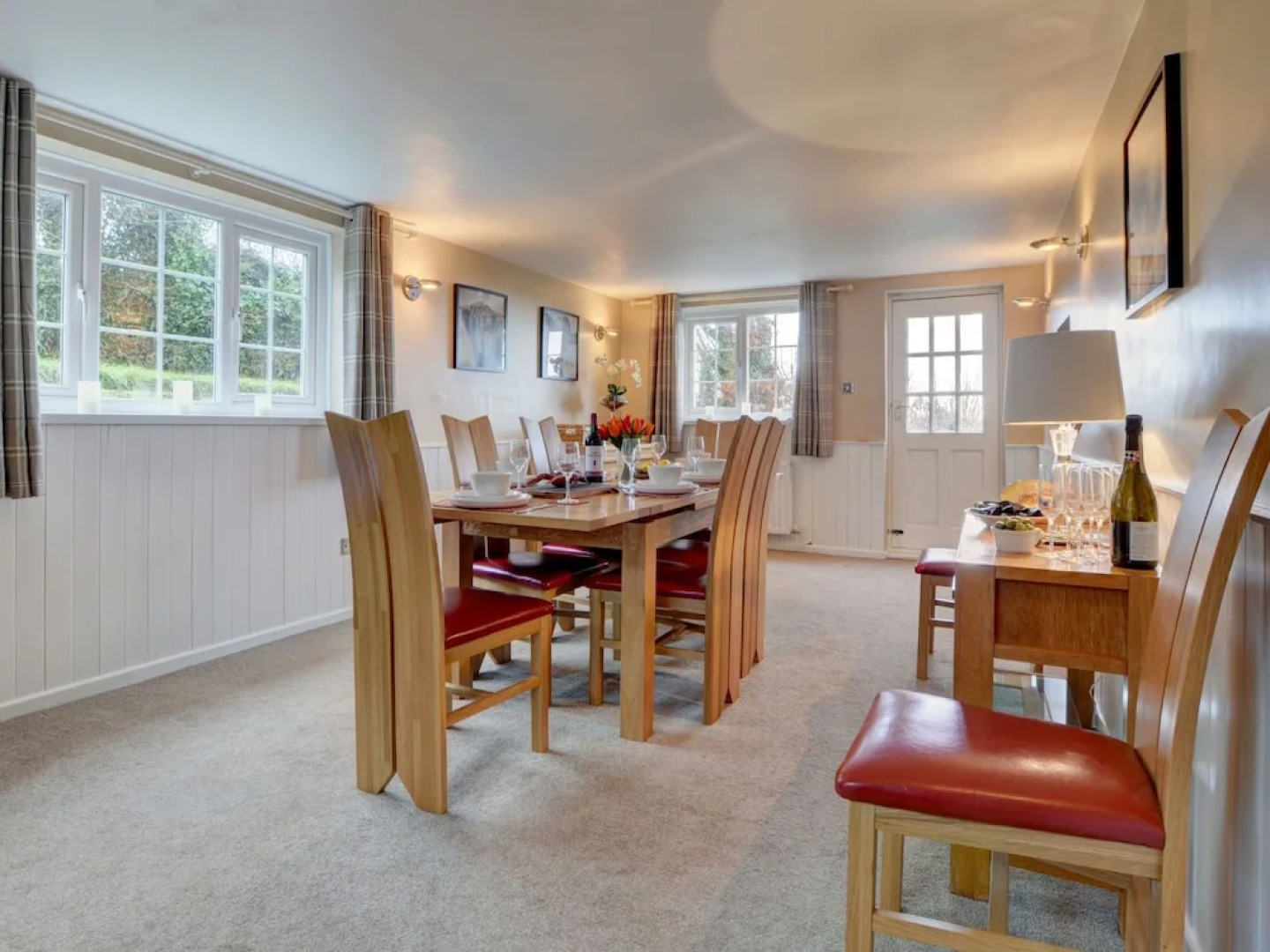 Spacious Holiday Home in Ilkerton With Garden